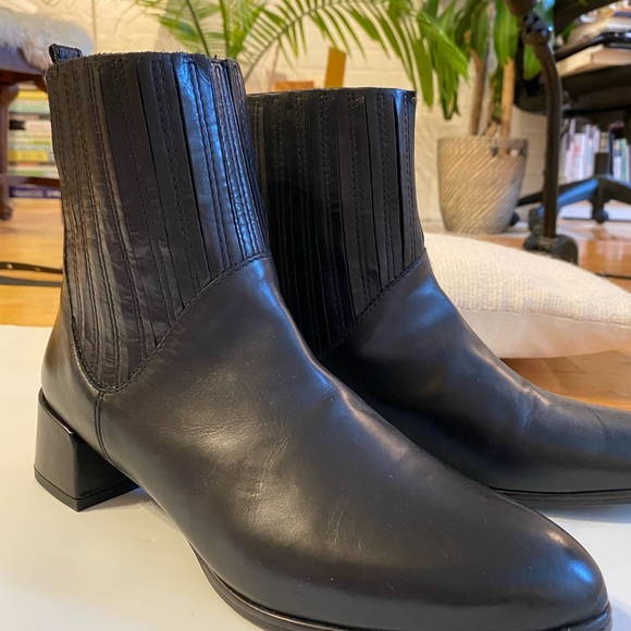 stuart weitzman instep block heel ankle boots